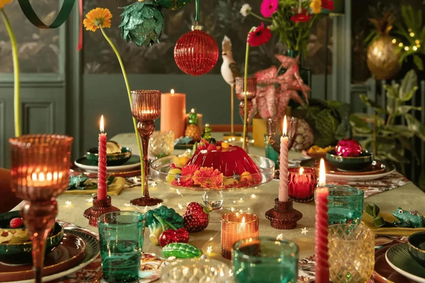 🎅❄️ Family coming into town? Planning a holiday party, dinner party, or family celebration?
Let us host your most meaningful moments this season.
✨ Choose from:
• 1-day event packages perfect for dinners, parties, reunions
• Multi-day p